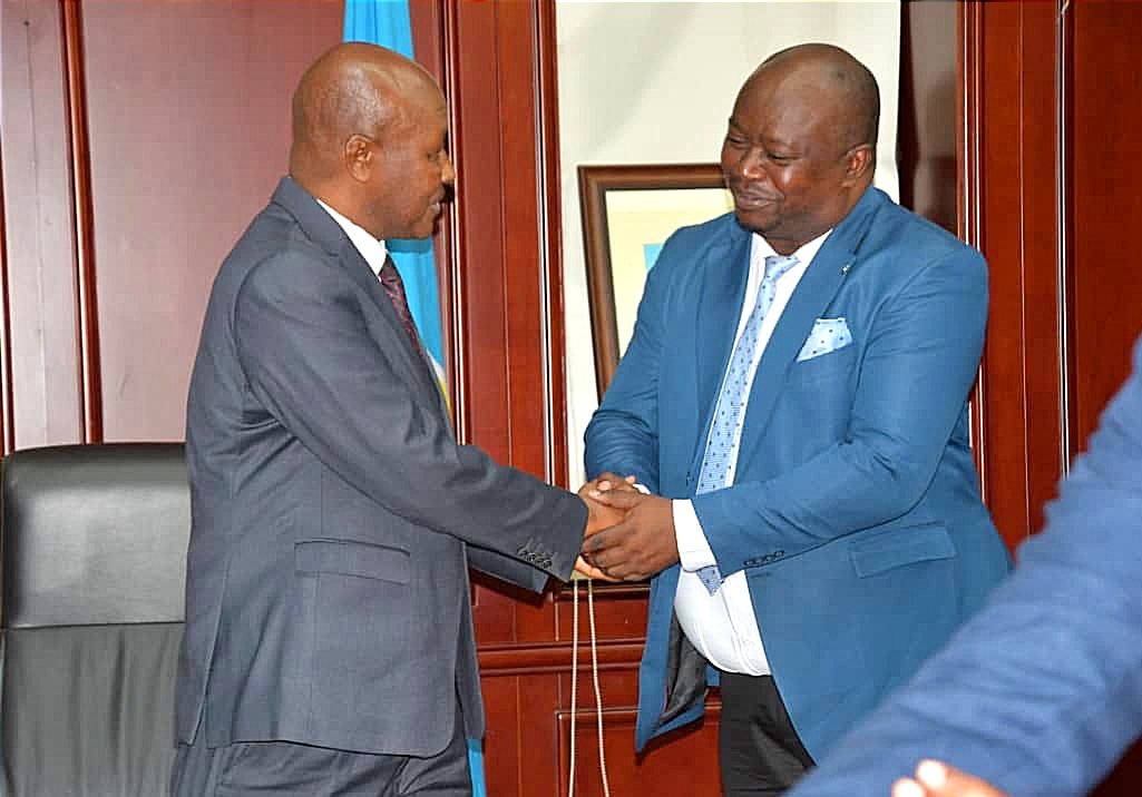 LeRenouveauBdi's tweet photo. Le Vice-président de la République du #Burundi, #Prosper_Bazombanza, a reçu en audience, ce mardi 3 février 2026 à @NtareHouse, une délégation de la Plateforme des autorités locales des pays des grands lacs (#PALPGL). https://t.co/EObGelkk2i