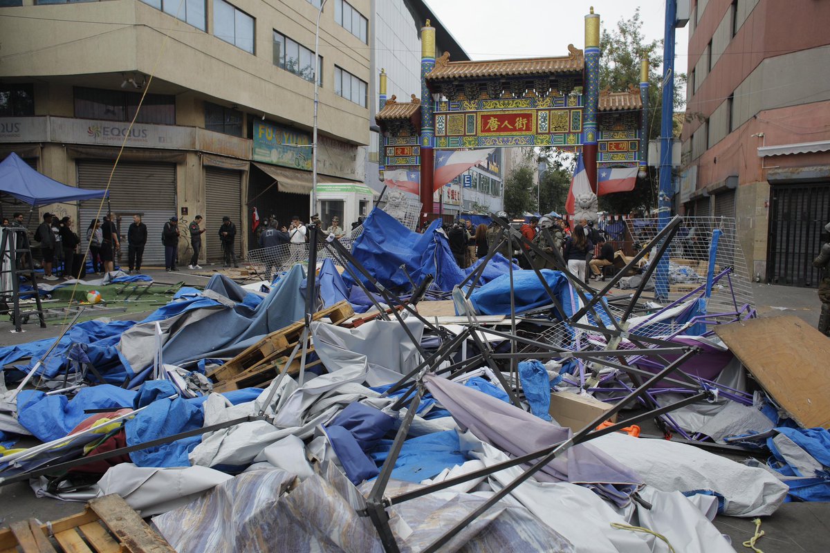 Santiago tweet media