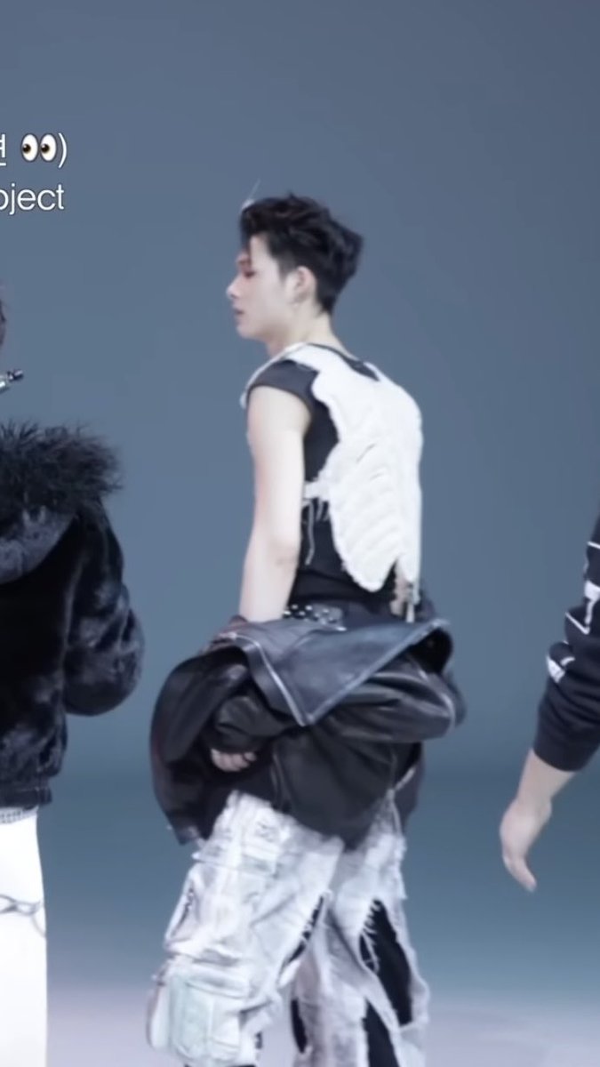 修长雪白的维纳斯小宝宝