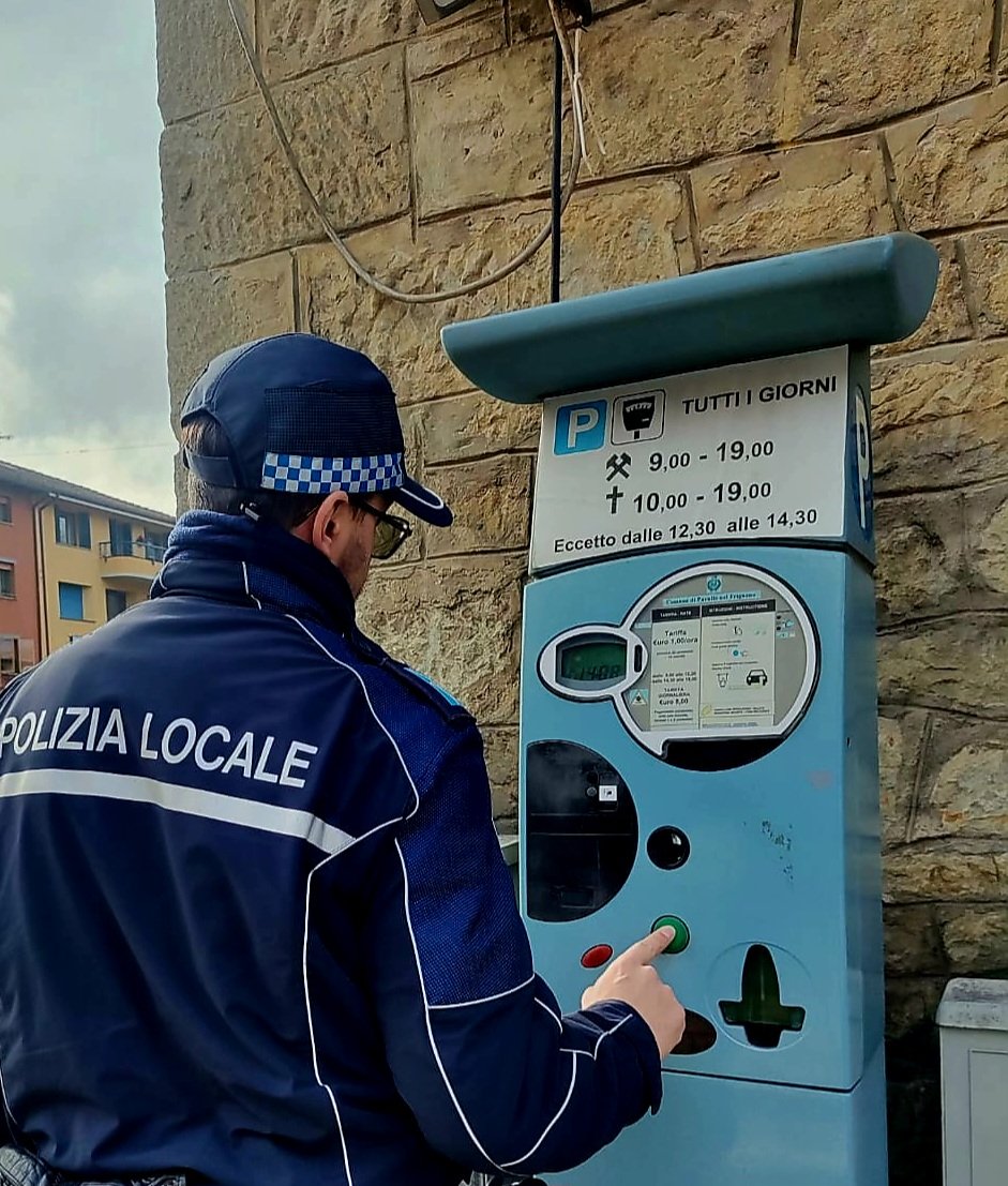 PLdelFrignano's tweet photo. #PLinforma #Pavullo
Da domani, #4Febbraio e fino al #6Febbraio, verranno effettuate le sostituzioni dei parcometri in #ViaGiardini per installarne dei nuovi, che permetteranno il pagamento anche attraverso sistemi digitali come #easypark. 
Durante i lavori la sosta sarà gratuita https://t.co/yiEUVjiE4R