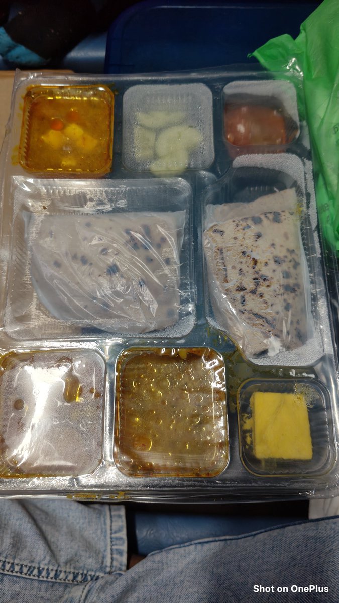 vishuu_js's tweet photo. They also charge 130 for this @IRCTCofficial @RailMinIndia  @RailwaySeva https://t.co/qCepe5MMlT