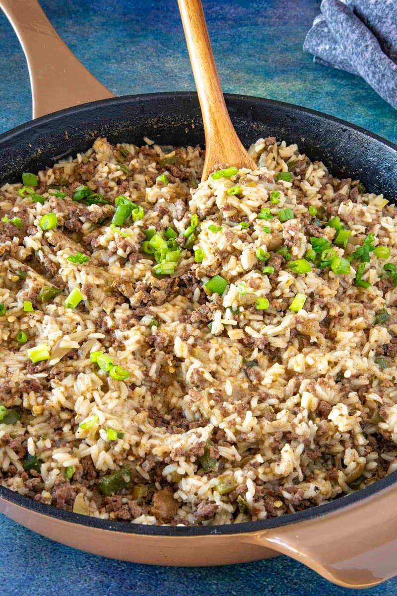jalapenomadness's tweet photo. Dirty Rice is a one-pan Cajun classic of tender white rice made "dirty" from bits of chicken, beef or pork. It comes together quickly and delivers authentic Louisiana flavor without complicated steps.
RECIPE: https://t.co/kB3c3ApH5t
#dirtyrice #rice #cajun #cooking https://t.co/PM5rP2C1fe