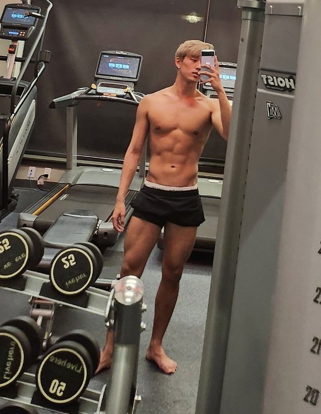 Vantemyblue's tweet photo. 14 Feb 2023 🚬

#est_rvp https://t.co/aUvnNZVxAP