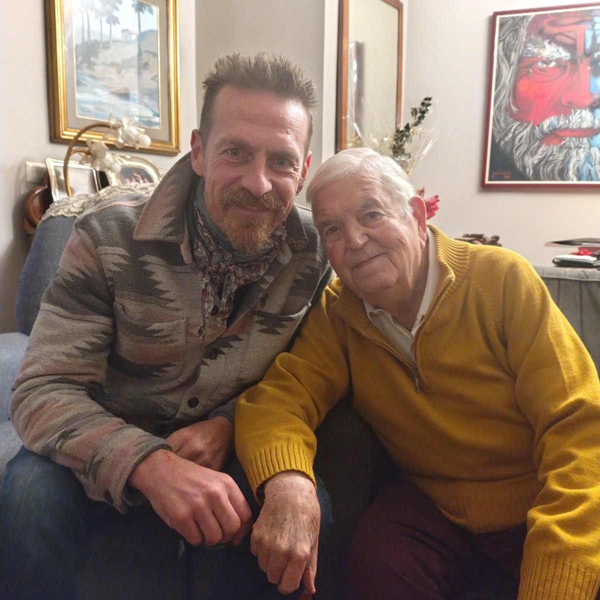 claudio_cirri's tweet photo. What a fantastic day! Con 2 mostri sacri del cinema #franconero e #eugenioalabisio (montatore di centinaia di film inclusa la scena del cimitero ne "il Buono il Brutto e il Cattivo" oggi ho respirato #cinema! 🎞️ Un grazie a @dave_runners e @camposeccofarwest per avermi coinvolto https://t.co/JcKdIhEhqJ