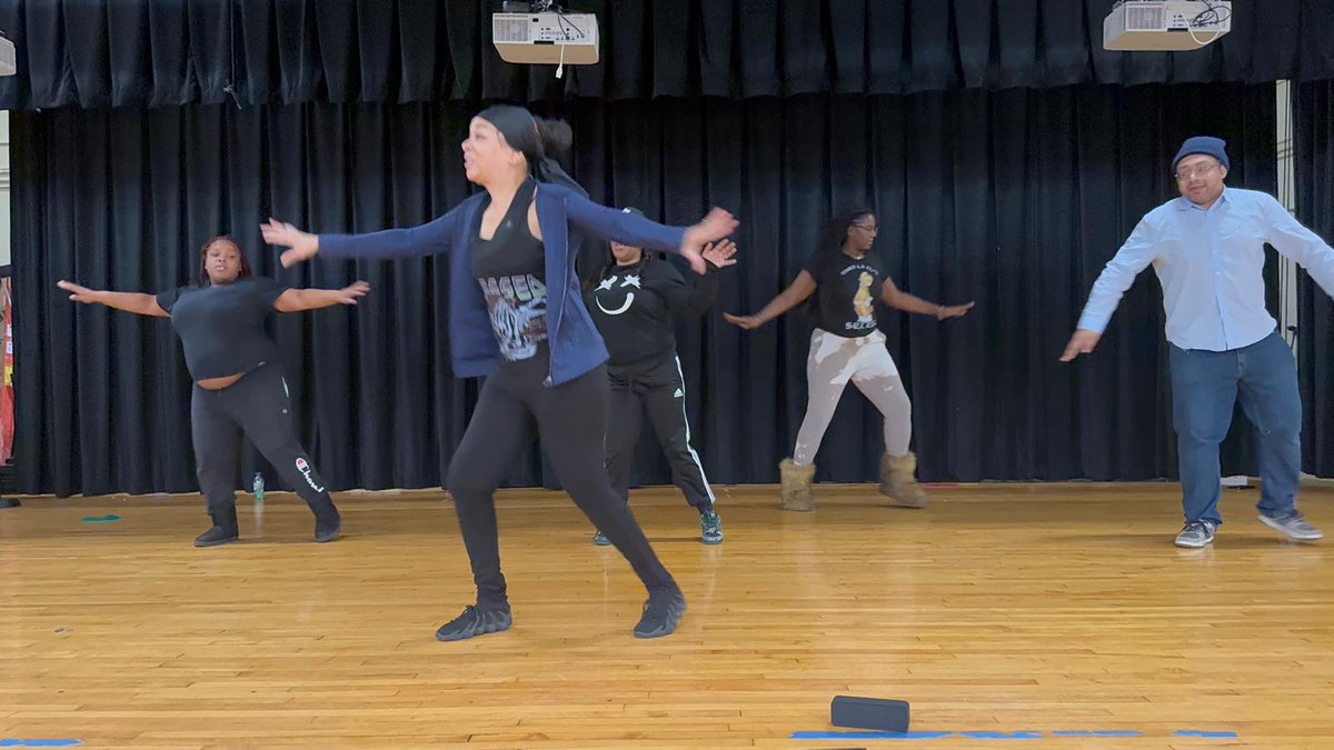 PS93bk's tweet photo. Big thanks to our Parent Coordinator and LEAP partners for leading amazing family engagement activities! 📚💃
From our Storytelling Workshop to Creative Movement, families learned, laughed, and connected together. 💛🏫
#teamsteam93 #FamilyEngagement #LEAPPartners #SchoolCommunity https://t.co/6va8dYjBGh