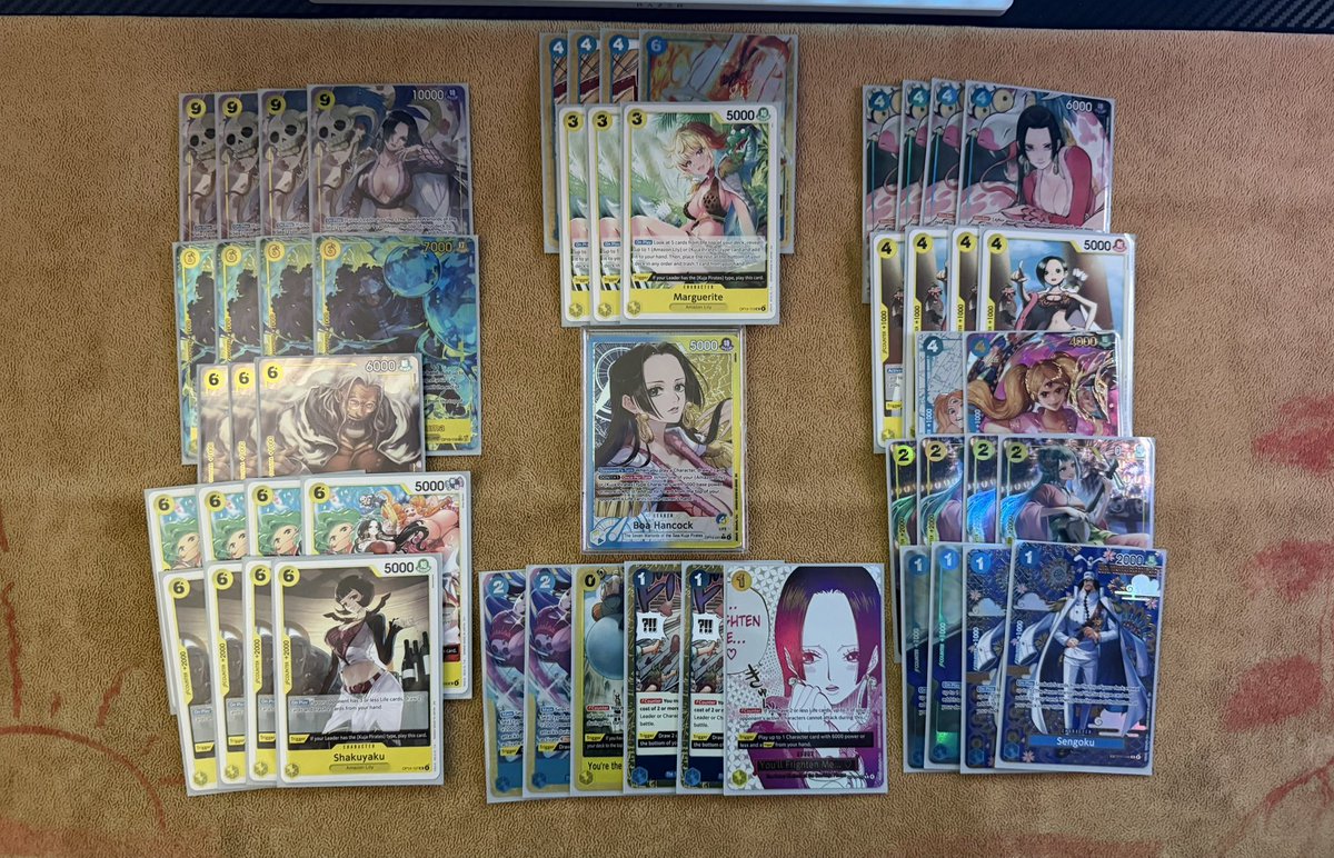 oMikeyx's tweet photo. 5-0 at locals last night 
⚫️imu 
🟢Mihawk @tailshoot 
🟡Luffy
🔵Jinbe
🔴🟢Luffy
Deck is fun https://t.co/pcffc8sMj0
