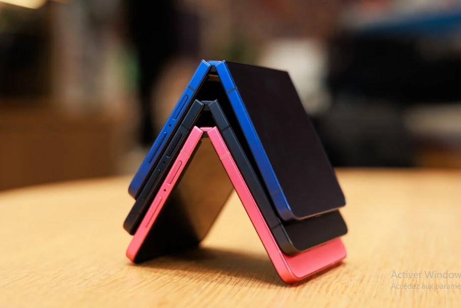StephanBTech_EN's tweet photo. Samsung anticipates that the Galaxy Z Fold 8 will achieve significantly higher sales than the Z Flip 8.

For more : https://t.co/28koJcZzRR

#Samsung #GalaxyZFold8 #GalaxyZFlip8 #FoldablePhones #TechNews #SmartphoneTrends #MobileTech #Innovation #SamsungGalaxy https://t.co/CvAcbvsVhF