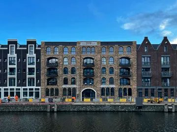 Aaron Lubeck tweet media