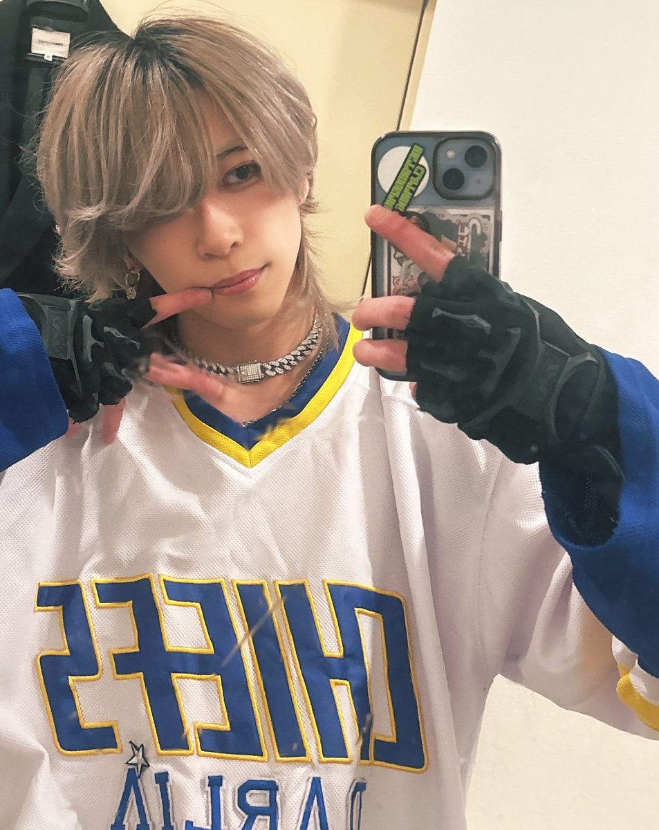 2/3(火)RESTART
ありがとうございました！

来てくれたみんなありがとうー！
RESTART僕らのスタートと同じタイトルで色々思い出した
2月始まったばっかりっ💪
一緒に楽しんでいこうねSTART！

そんな次回は明日I☆Fesです！
五反田G4でお待ちしてます✌️
#アンハニ