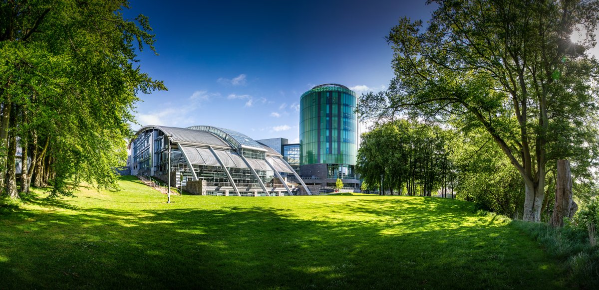 KOMabroad's tweet photo. From #Fashion to #FineArts and even #GameDesign, Let your creativity thrive at @RobertGordonUni in #Scotland🏴󠁧󠁢󠁳󠁣󠁴󠁿🕹️
With excellent pathways to choose from, #CanadianCollege grads can earn their degree in as little as 1 year through KOM's #PathwayProgram!🎓 https://t.co/NpLzvX2mIi