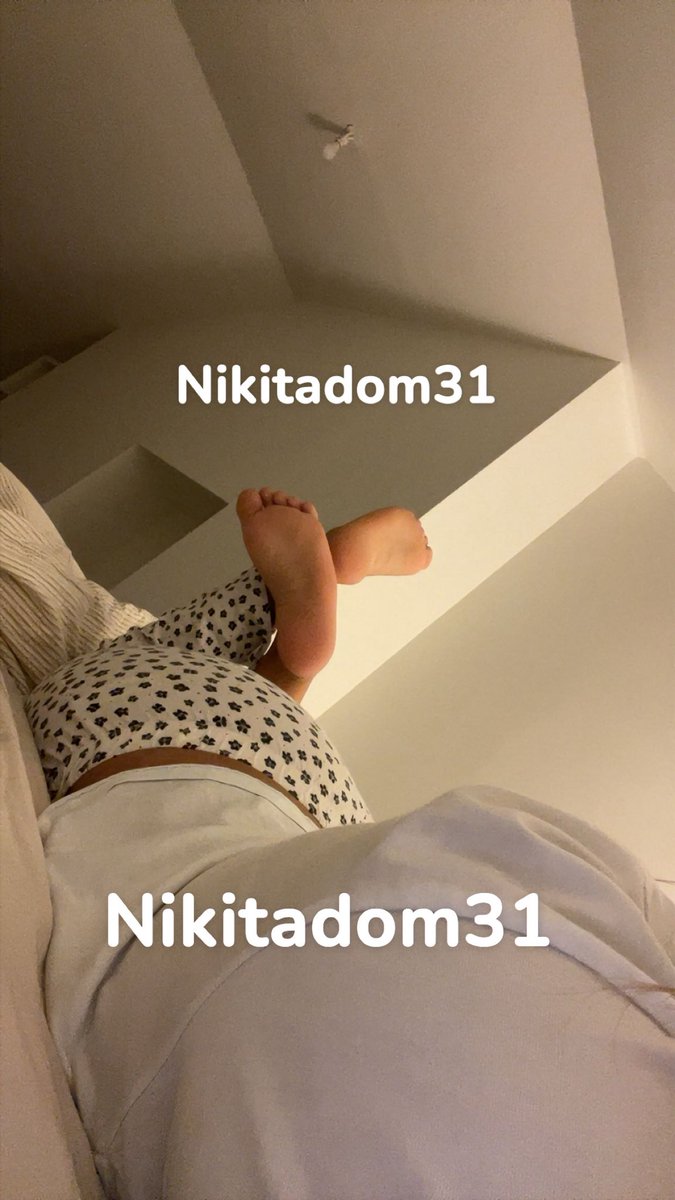Nikitadom31's tweet photo. J’ai une folle envie de vous soumettre 🫣
#soumis #domina #pied #moneyslave https://t.co/VKDIBW7VQD