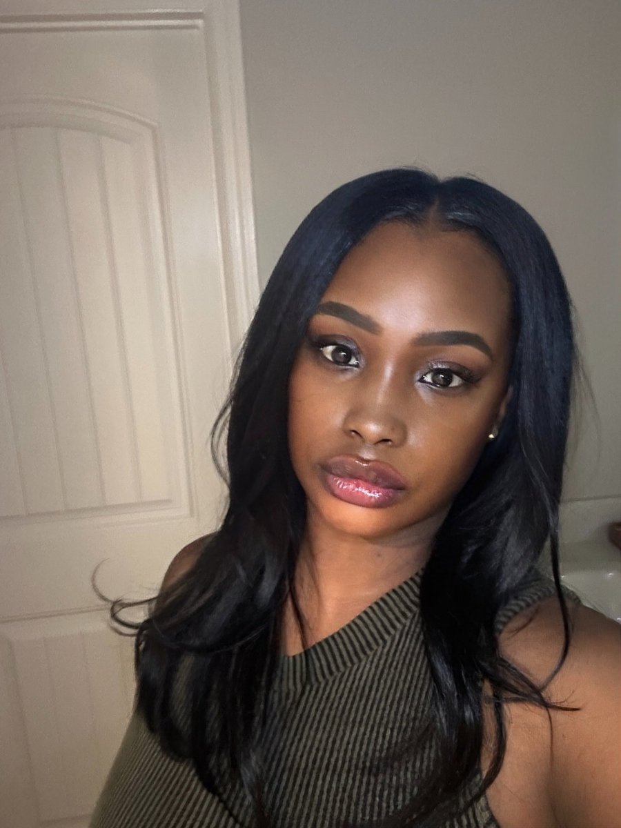 aviankrys's tweet image. #hairdone #layers #silkpress #lifeisworthliving &amp;lt;3 💇🏾‍♀️