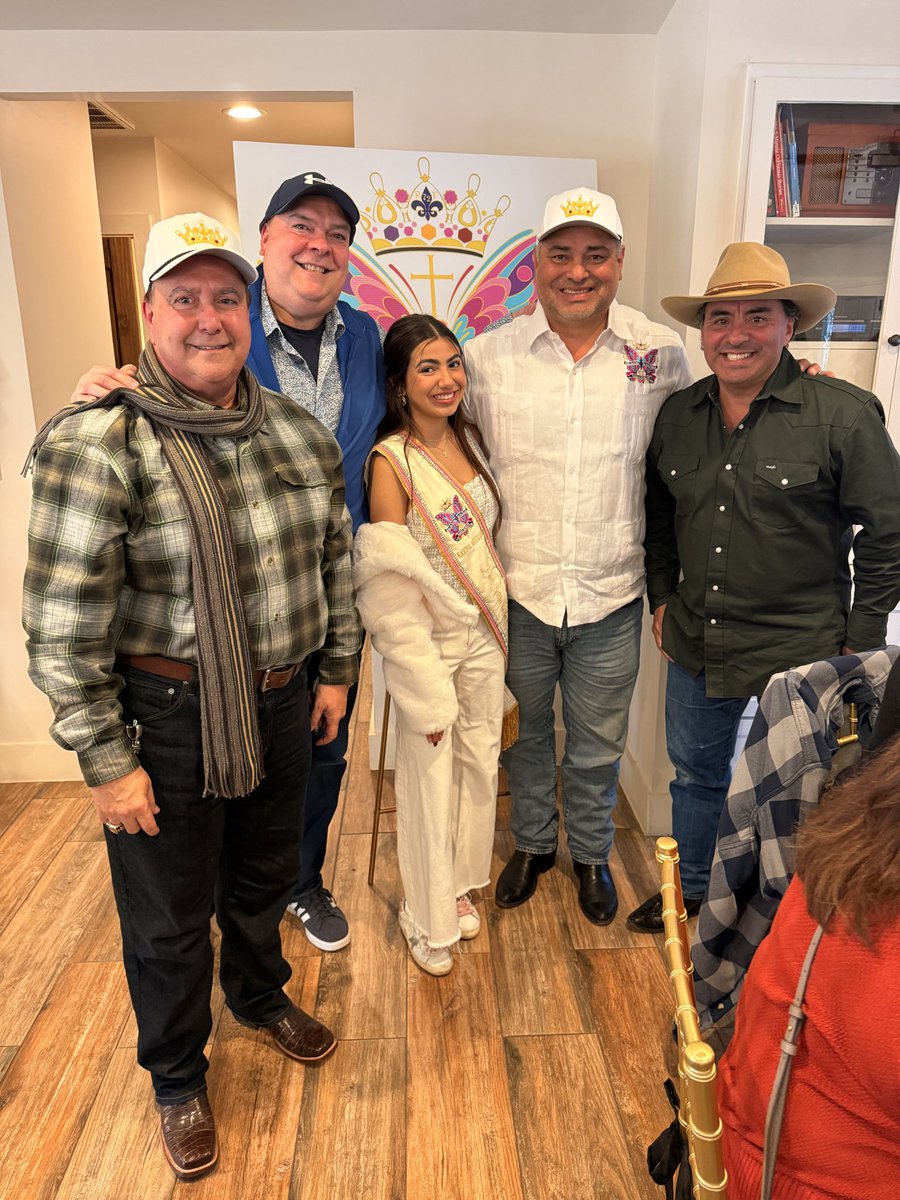 Rey Feo Scholarship Foundation tweet media