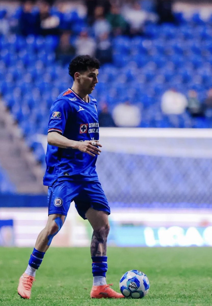 A_EsparzaOteo's tweet image. Jorge Sánchez se convertiría en la quinta baja de @CruzAzul para el Clausura 2026 tras Bogusz, Sepúlveda, Rivero y Faravelli. 

Hoy la postura es jugársela con Campos a perfil cambiado. 

Están buscando a Joao Pedro y un extremo en estos momentos.