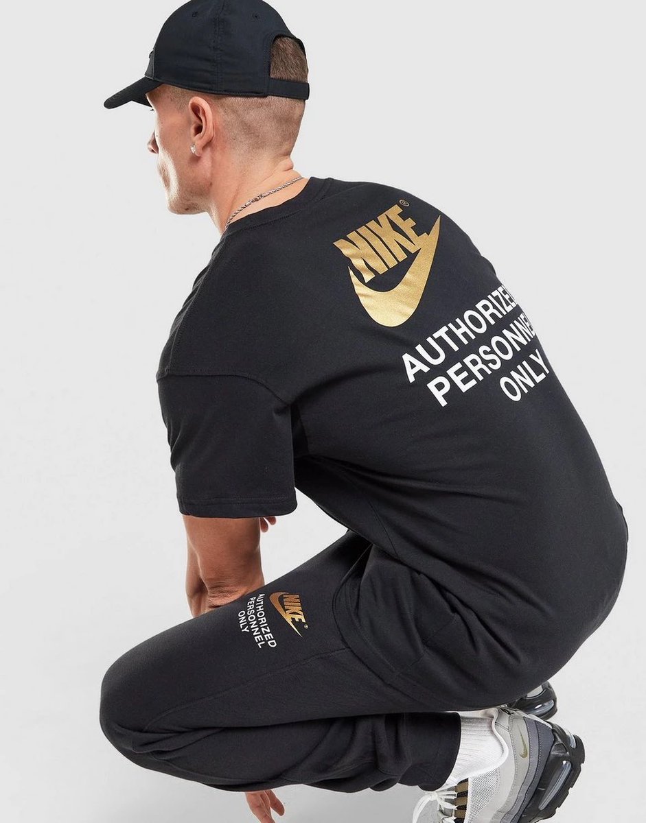 Clothing Deals GB tweet media