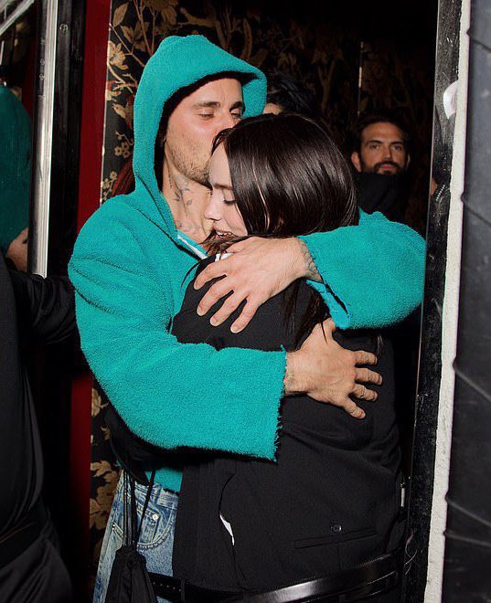 A Y Ü M I｜BIEBERCHELLA W2 tweet media