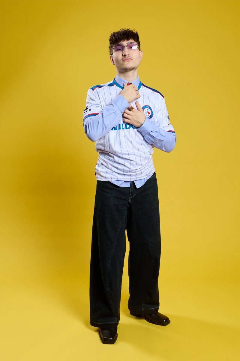 R6SharKK_'s tweet image. Won 2-0 (7-3/7-2) against DAYSTAR,

Good result for our first day of the SI26, 
4 points for us 🙌

Playing Falcons tomorrow at 14.30 CET (🇫🇷🇪🇺)

#StackTheDeck 🃏