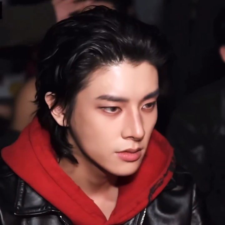 jakeyclub's tweet image. perfect face perfect nose perfect eyes perfect lips perfect eyebrows perfect side profile perfect visual and everything about jake literally just screams perfection