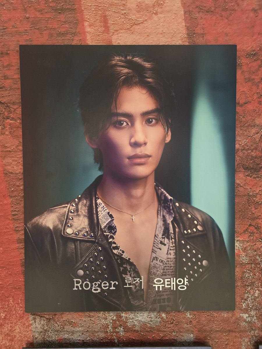 턍로저 고마웠어 좋은공연:)
진짜 좋다👍👍

#SF9 #YOUNGBIN