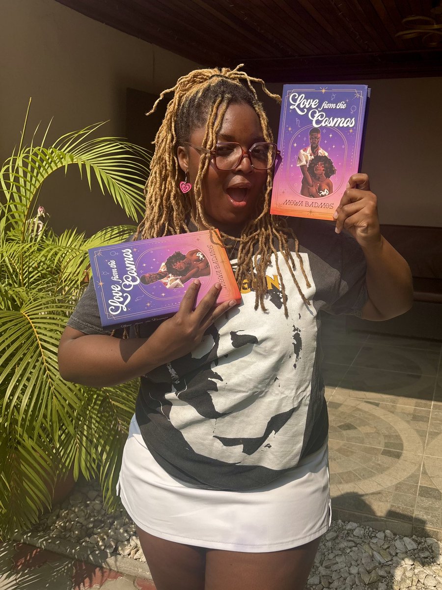 mo is a published author 🤍 tweet media