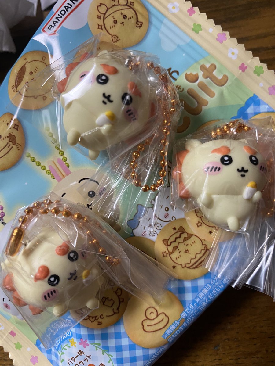 mijinco16's tweet photo. コンビニで残ってた3個買って、ぜんぶシーサーってどーゆー事
#ちいかわ #マスコットつきBiscuit https://t.co/Rkhs6cYJwQ