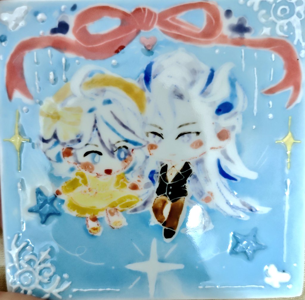 lunzhsh583948's tweet photo. #neuvifuri
是朋友画给我的😭😭😭😭还有陶瓷
我太喜欢了 https://t.co/HyEqKDgBAB