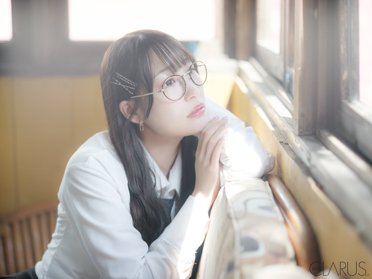 heihei_pr's tweet photo. ／
#結名美月 沖縄旅PHOTOBOOK「CLARUS」
オフィシャルショップ予約スタート！
＼

先行カットも解禁✨️
3種類のリリイベが選べる限定版は数量限定です‼️
沖縄を満喫する結名さんのオフショットもこちらのアカウントから公開予定なのでお楽しみに🌊🌺

🔻予約はこちら🔻
https://t.co/AWZOCtR0ID https://t.co/xEADHJ66HT