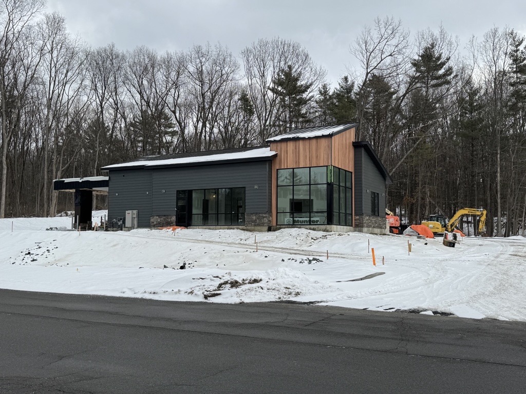 Greenwich Branch Update 🏗️
Construction is moving right along at our new Greenwich branch! We can’t wait to welcome members soon and provide an even better banking experience to Greenwich and surrounding communities.