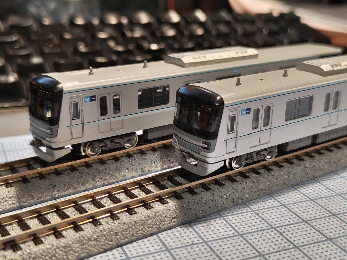 al_mn's tweet photo. 探せばあるもので⋯。
欲しいと思いつつ当時手の出なかった東京メトロ13000系、中古美品を某カリで見つけたので買っちゃいました。
また一歩北千住駅に近づきましたな。 https://t.co/QFpzE29Bzd