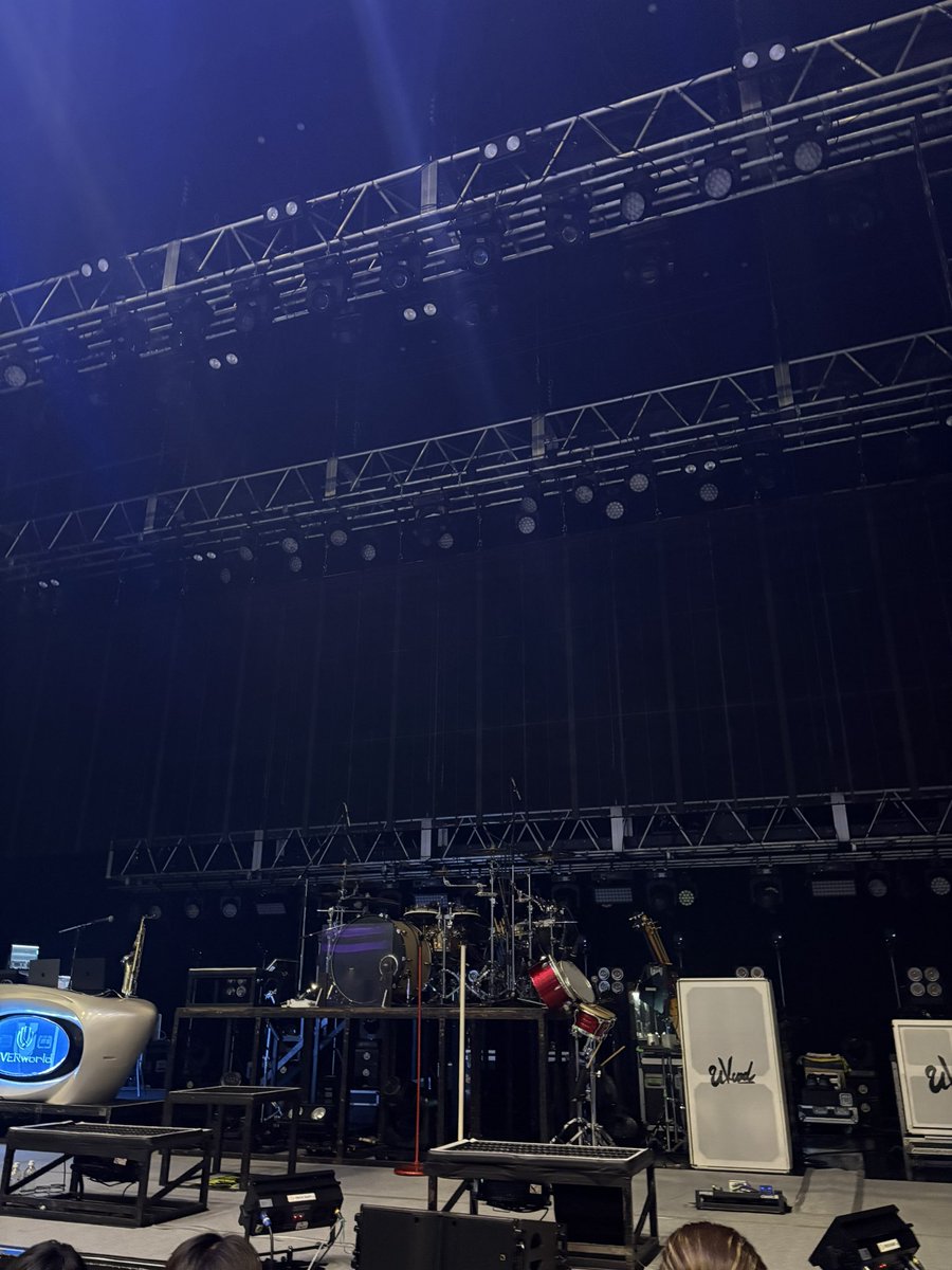 CNB0818's tweet photo. 対バンに続きkt zepp yokohama✨整番がよかったので
前方エリアに行ったけど、とんでもなかった💦でも行って良かった🤣
TAKUYA∞さんの水たくさん浴びることかできました！
#uverworld
#UVERworldZEROLAGTOUR https://t.co/9zr4y4PI4o