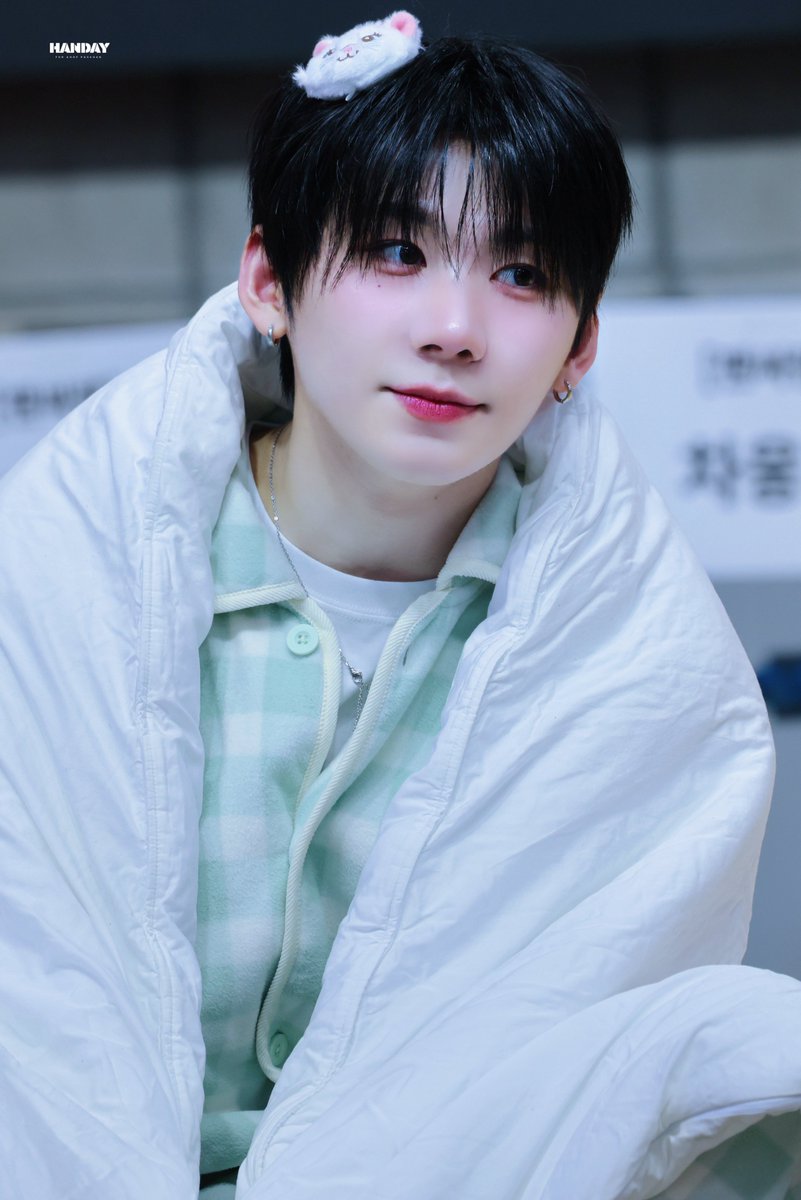 HANDAY tweet media