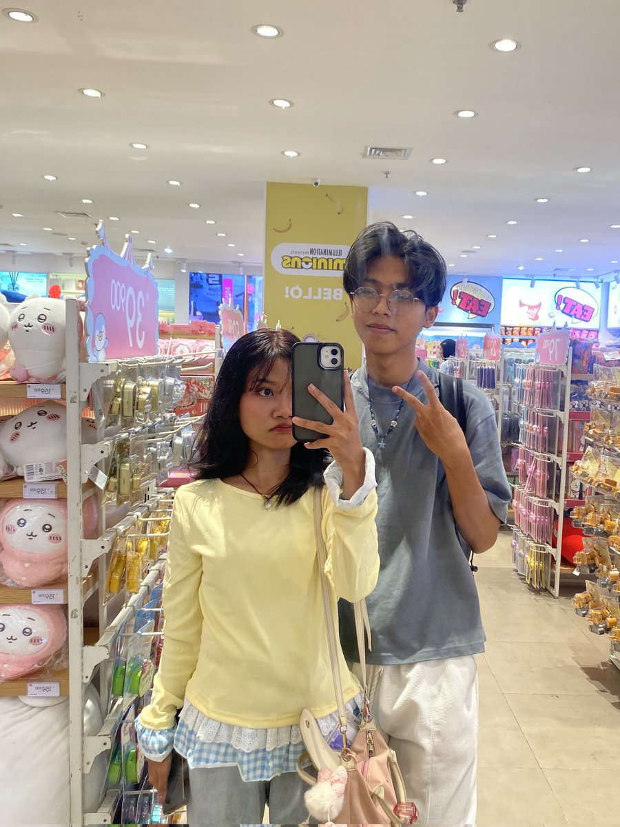 qiyappingers's tweet photo. happy birthdayy ingyah @Farel_Febs https://t.co/JfPhvqLu1L