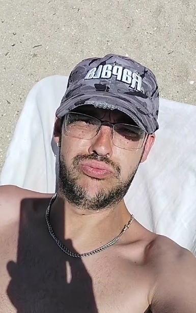 <a href="/_PabloFdez_/">Pablo Fernández</a>