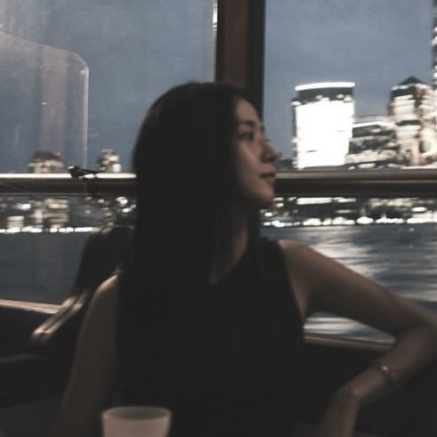 asayaaverse's tweet photo. when it's 144p but you are Kim Jisoo https://t.co/uQMoPVhv9u