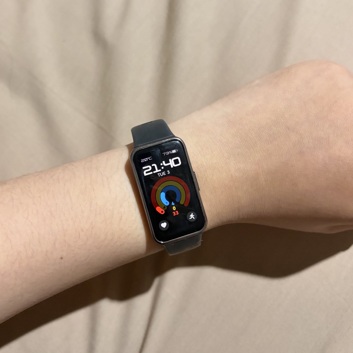 saturjef's tweet photo. @baseconvo aku pakai huawei band 9 kaa udah cukup bangett buat daily bahkan dipake olahraga soalnya udah sekumplit ituu

https://t.co/igjaupLmeC https://t.co/DkPdVAPLjb
