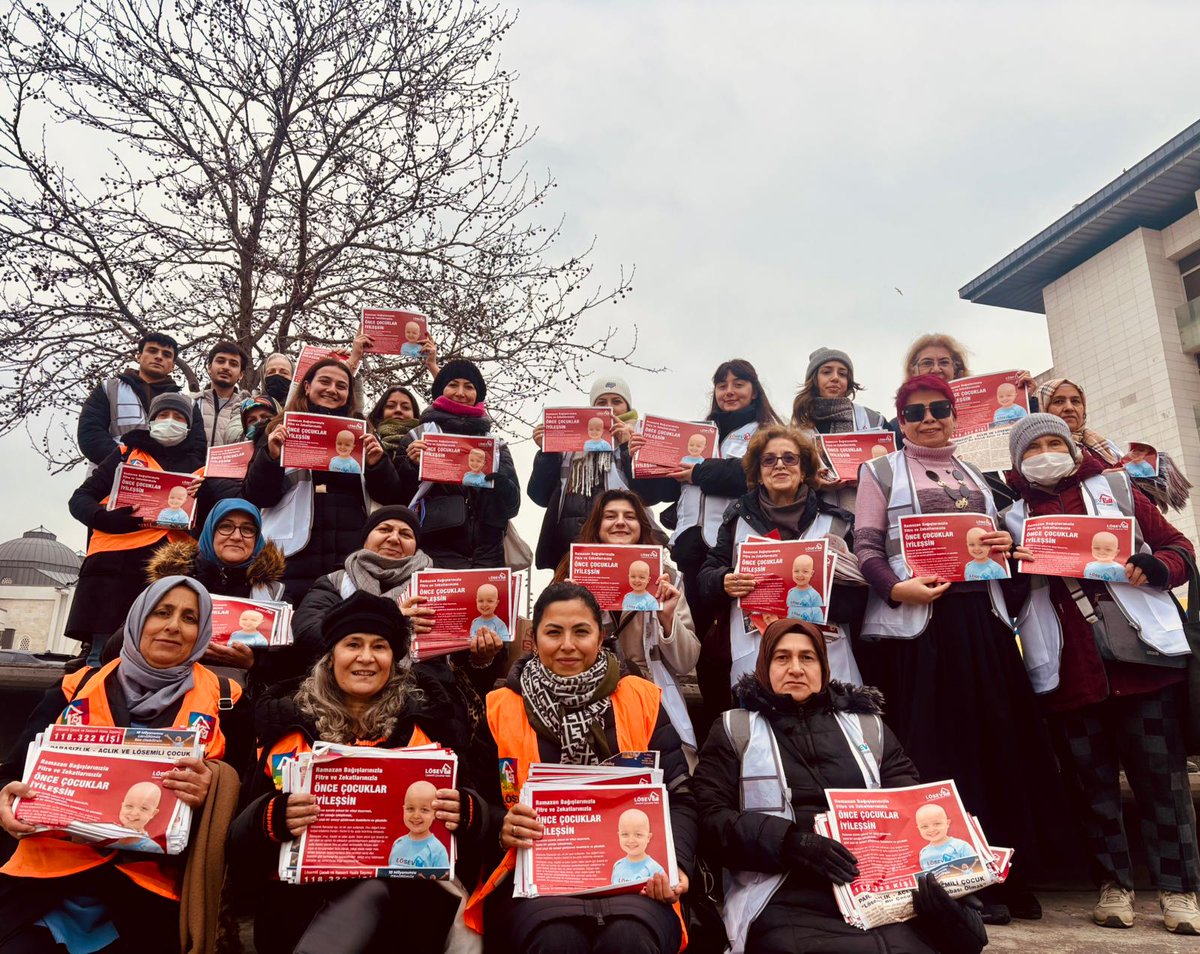 İstanbul Avrupadan bugün zeytin burnu sahada  tek ses tek yürek olduk önce çocuklarlamız iyileşin  
Fitre ve zekatlarınızla önce çocuklar iyileşsin dedik 

#istanBulHayatBağları

<a href="/losev1998/">LÖSEV</a> <a href="/ustunezer/">Dr. Üstün EZER</a> <a href="/hulya_unver/">Hülya ÜNVER</a> <a href="/julidearifoglu/">Dr.Julide Arifoğlu</a> <a href="/vergili_seyran/">Seyran Vergili</a> <a href="/zakine_tas/">Zakine Karausta</a> <a href="/NefiseAyte90886/">nefise aytemur</a>