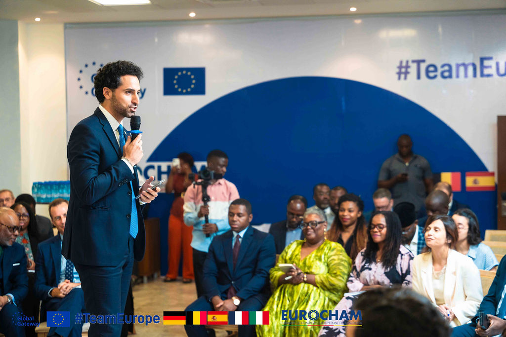 UEauCameroun's tweet photo. 📷On s'est dit, parlons vrai, parlons business !!
Retour sur le talk &amp; share du jeudi 29 janvier 2026 avec l’équipe coopération de l’UE, la #TeamEurope et #Eurocham sous le thème "panorama des financements européens : comprendre et mobiliser les opportunités pays par pays" https://t.co/P0xeyU5o5e