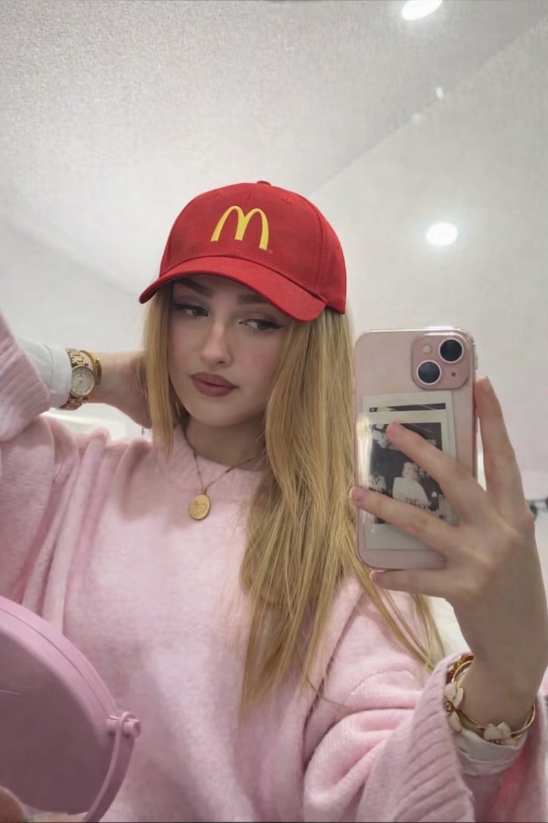 Hinata Shy tweet media