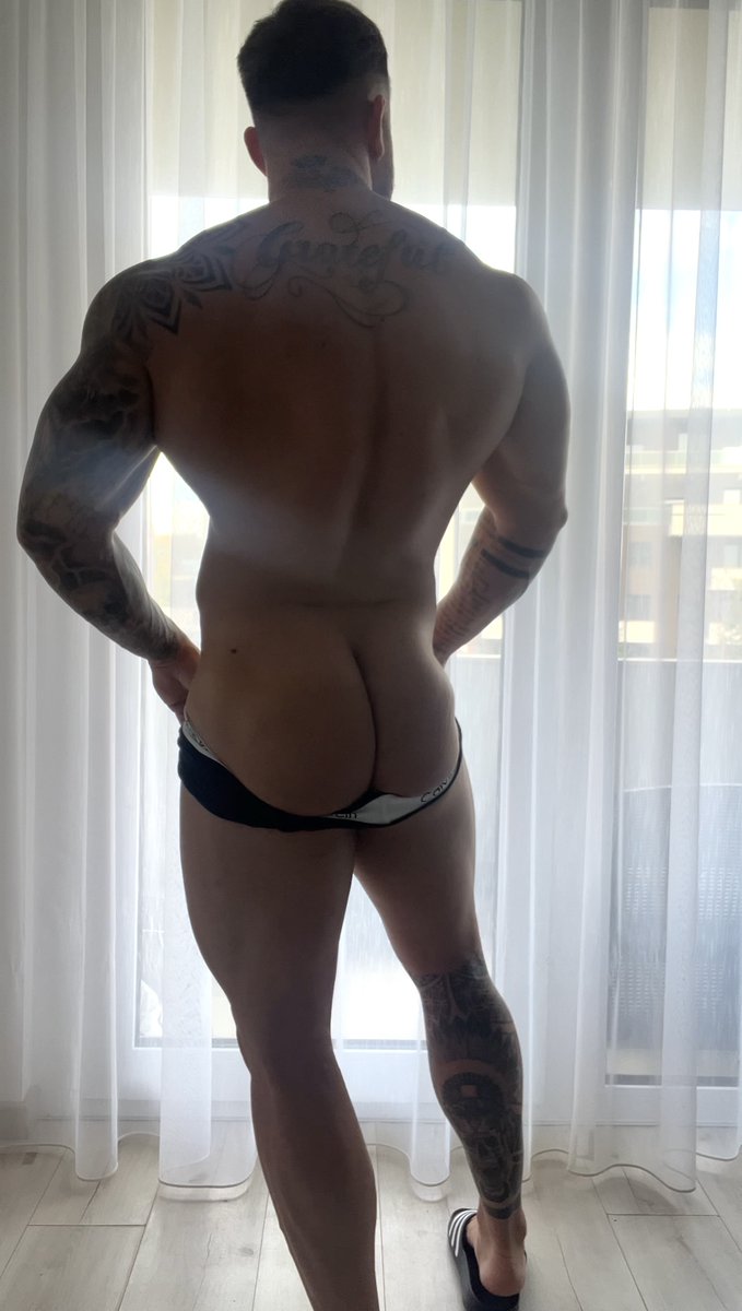 Your Ryan 🔥 tweet media