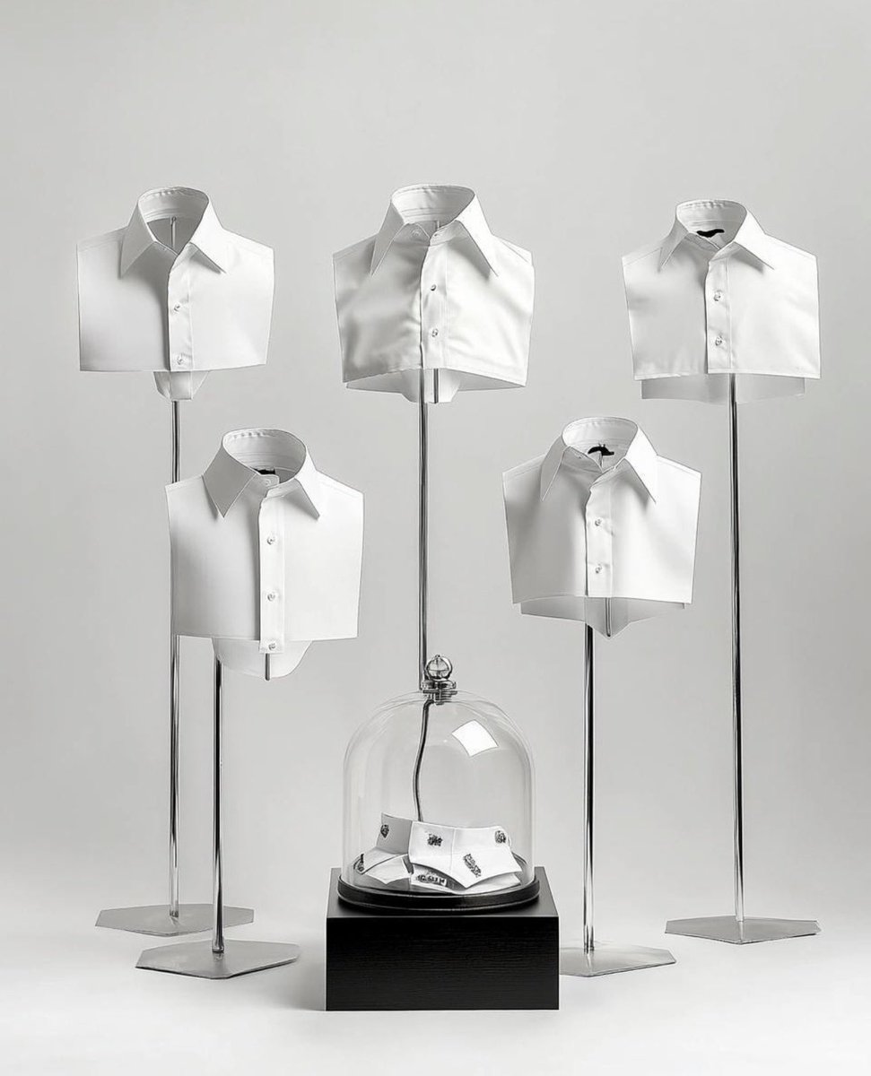 ⚫️⚫️⚫️

Building BLANCOR, a premium shirt brand.
A clear brand platform, refined restraint, and a cohesive visual language shaping packaging and future retail installations.