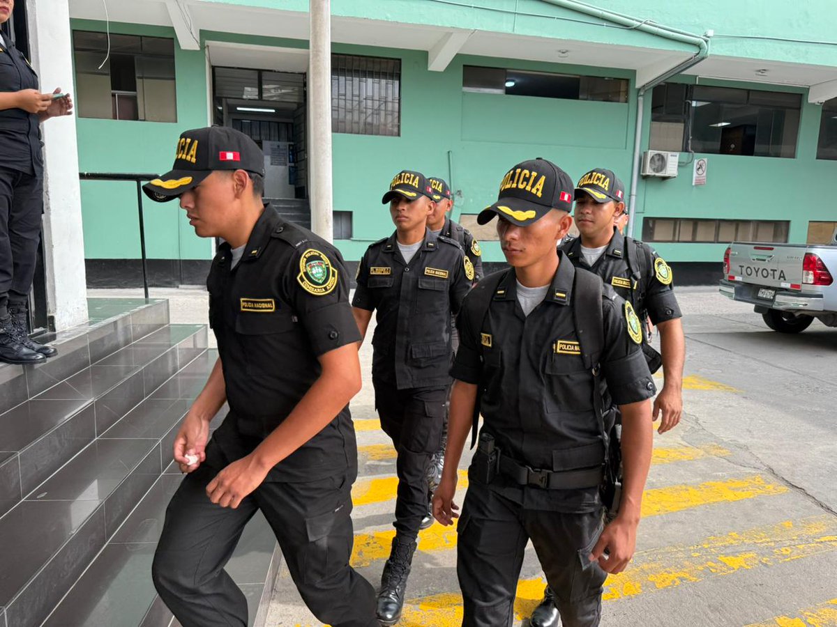 DIRCRIPNP's tweet photo. Inició el Programa de Reentrenamiento Táctico Operativo en Técnicas de Intervención Policial dirigido a 315 Alférez PNP de reciente egreso.

👉 Porque la preparación continua fortalece la intervención policial y protege la calidad de la evidencia. https://t.co/mffD7V7l4i