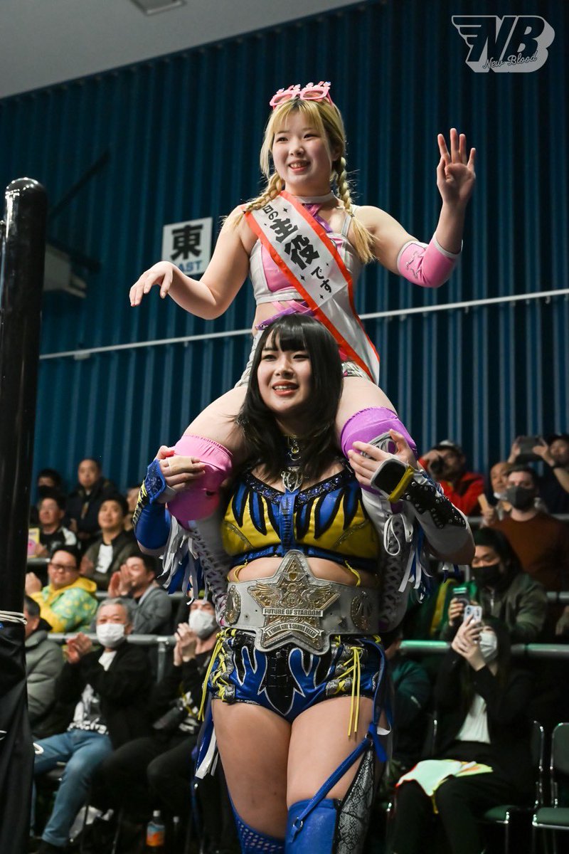 hanako_stardom's tweet image. 梨杏誕生日おめでとう！🎂

来年もまた肩車で入場しような〜！
#STARDOM #EXV