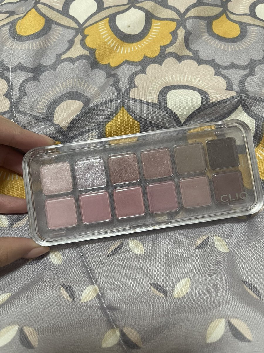 usedandnewonly's tweet photo. ส่งต่อพาเลตตา clio pro eye palette air 04 สีชมพูหวานๆ เหลือประมาณ80%
-270฿ส่งฟรี🥰
#ส่งต่อ #ส่งต่อเครื่องสําอาง #ส่งต่อเครื่องสําอางมือสอง #ส่งต่อพาเลต #ส่งต่อclio #ส่งต่อคสอ #ส่งต่อคสอมือ2 #clio #ส่งต่อพาเลตตา #ส่งต่อลิป #ส่งต่อคุชชั่น https://t.co/HU2GeKh8qW