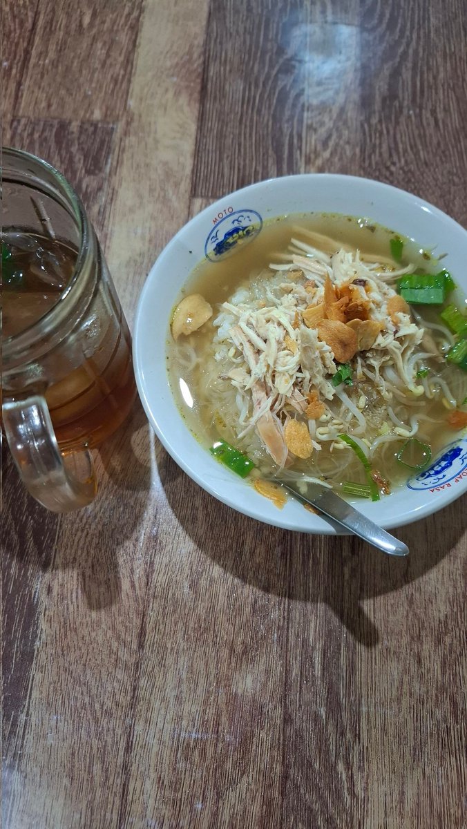 Akun dummy tweet media