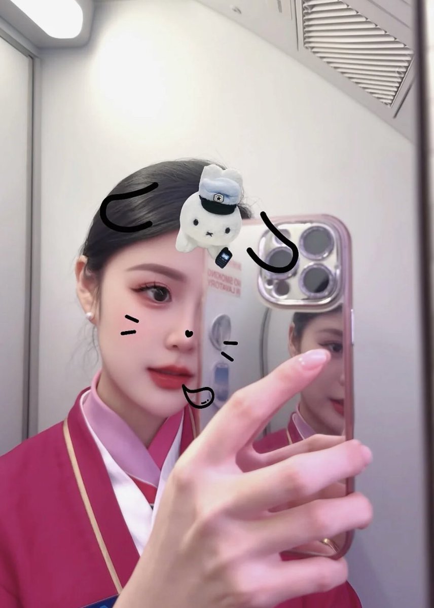 北京南航空乘 冉冉↫ tweet media