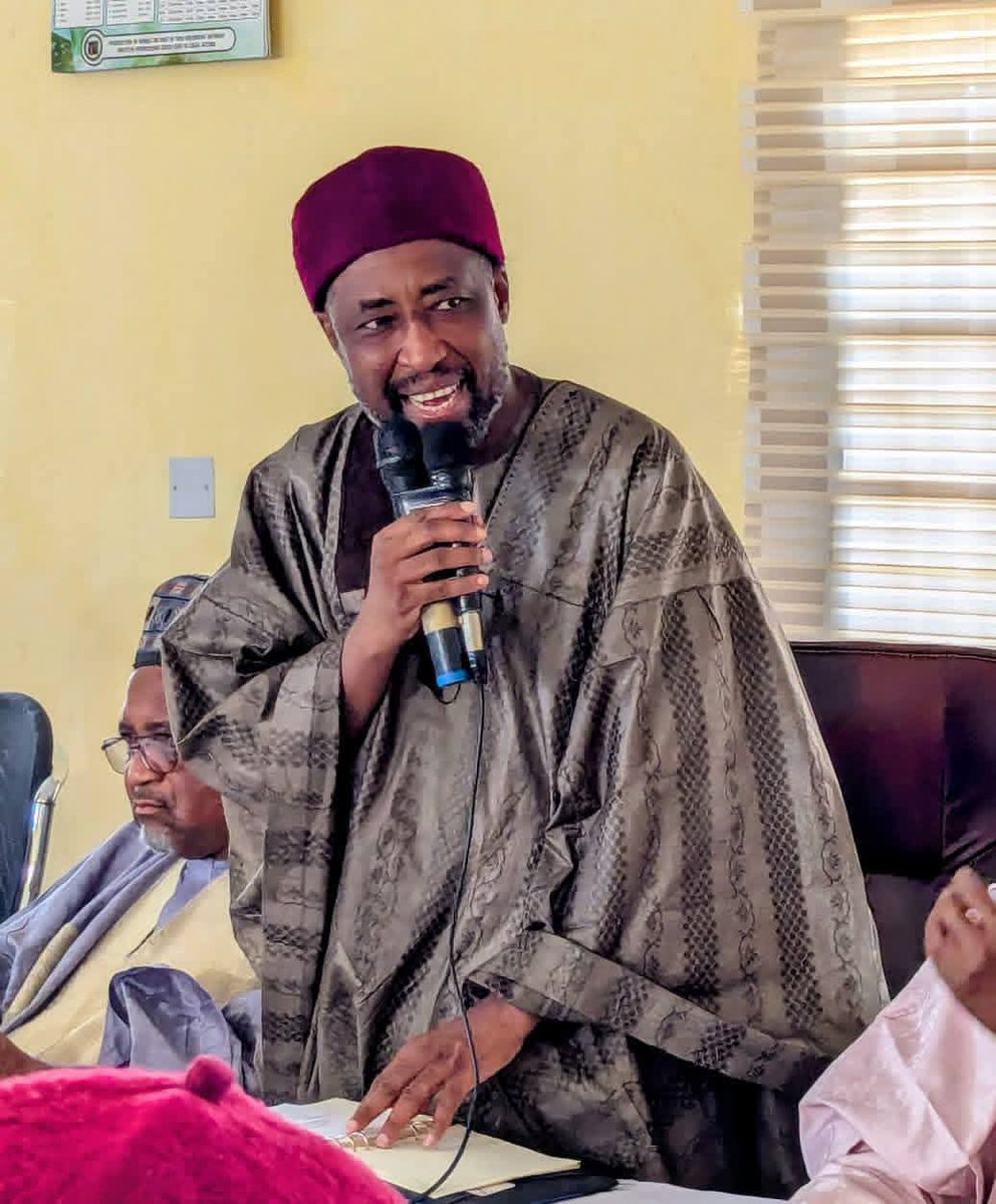 Prof_Hussaini's tweet photo. Alhamdulillah, His Eminence the Chief Imam of the National Mosque, Prof. Ibrahim Ahmad Maqari, visited Yola in Adamawa State today to meet with the Council of Ulama.

Barakallah ya Sheikh. 💯❤️🥰
@profmaqari https://t.co/i9jxkQaZql