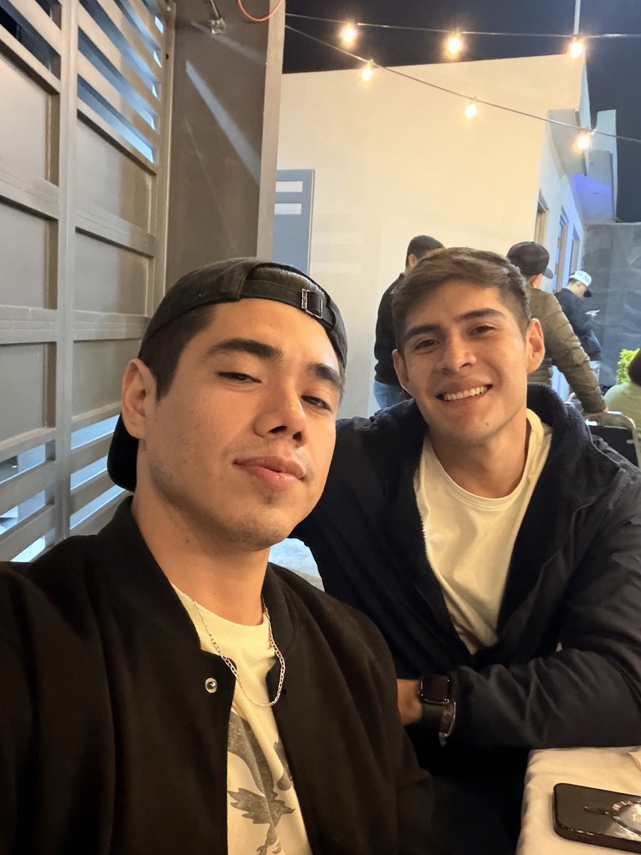 urielvallejo_'s tweet photo. 2.2 🦖🤍 https://t.co/QzuQ7v01x3