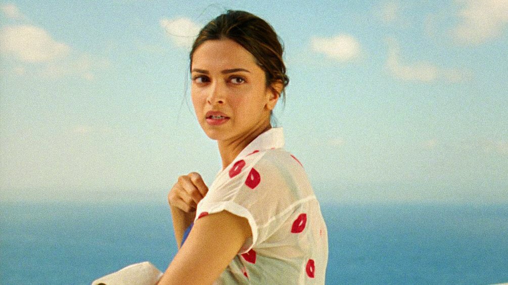 retroserene's tweet image. — deepika as tara in tamasha (2015)