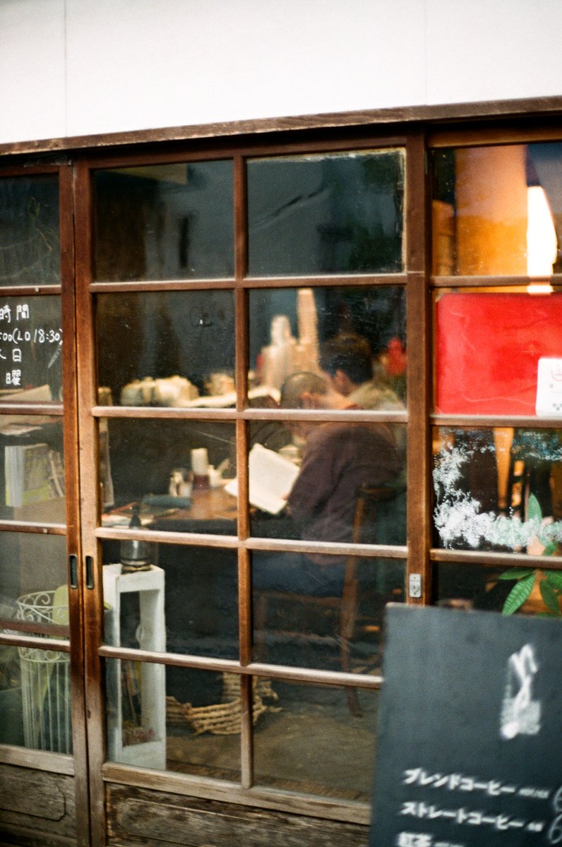 kaminariO8ji's tweet photo. OLYMPUS OM-1
紛うこと無き名品。
輝けるフィルム一眼レフカメラ
#愛用カメラを画像付きで布教する
#Olympus #om_1 #フィルムカメラ https://t.co/lUU1wiBCmP