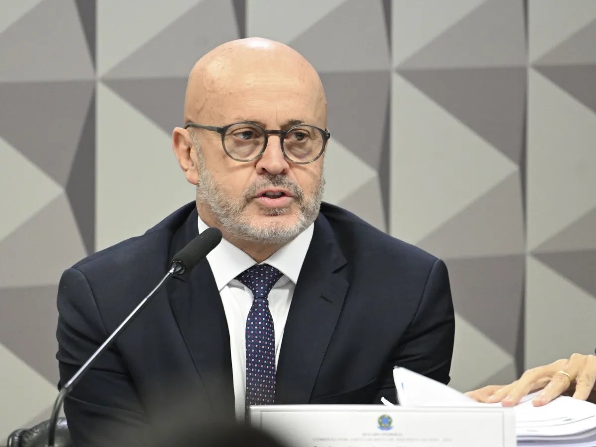 boletimbr's tweet photo. 🚨GRAVÍSSIMO: Testemunha que denunciou o Careca do INSS e Lulinha diz estar sem proteção da PF e sob ameaças de morte.

“Minha vida virou um inferno. Só não me suicidei porque sou evangélico e tenho uma filha.” https://t.co/RCoNiqReQE